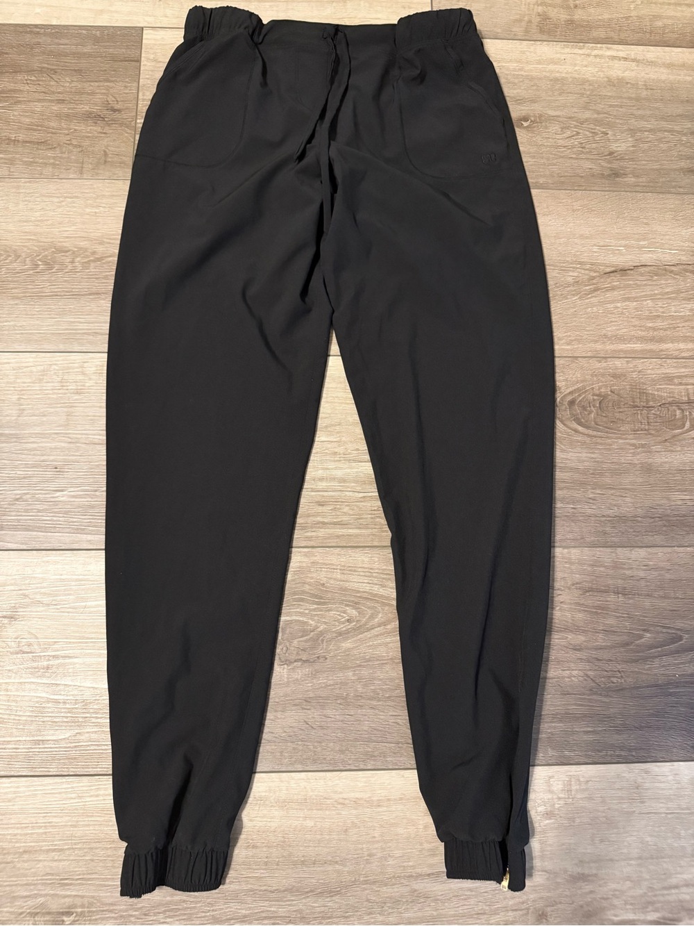 Albion Black Womens Jogger